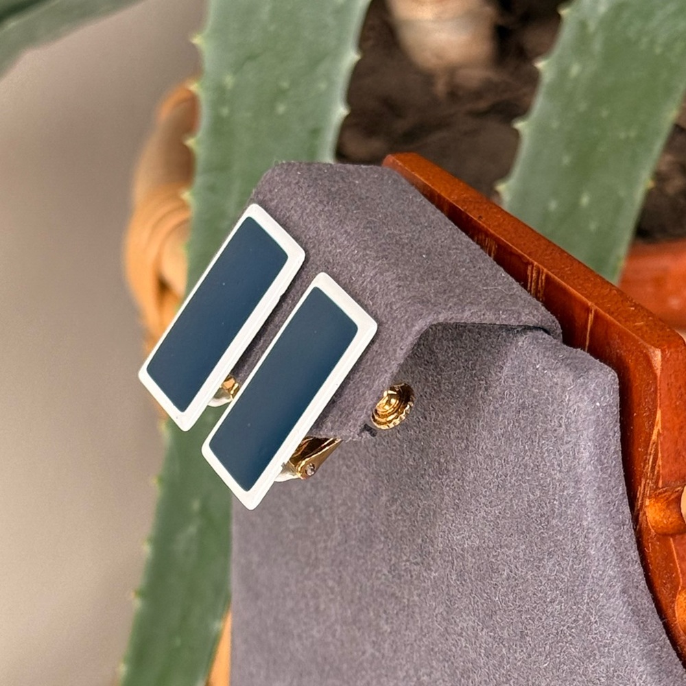 VTG Napier Navy Blue & White Enamel Rectangle Earrings 60s Screw-Back Clip-Ons